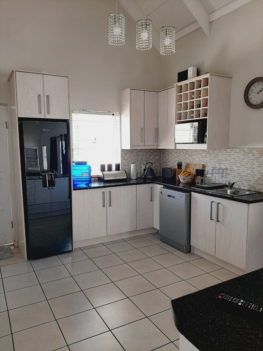 3 Bedroom Property for Sale in Vredenburg Western Cape